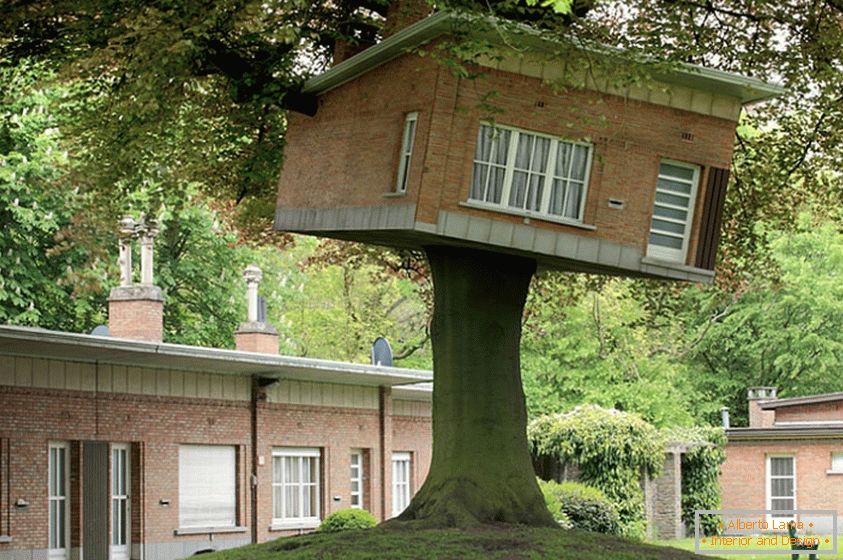 Високиот Центар Превртен Treehouse (Гент, Белгија)