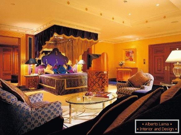 Луксузна спална соба во ориентален стил
