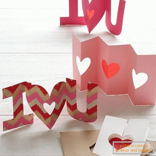 Занаети направени од картон за Денот на вљубените
