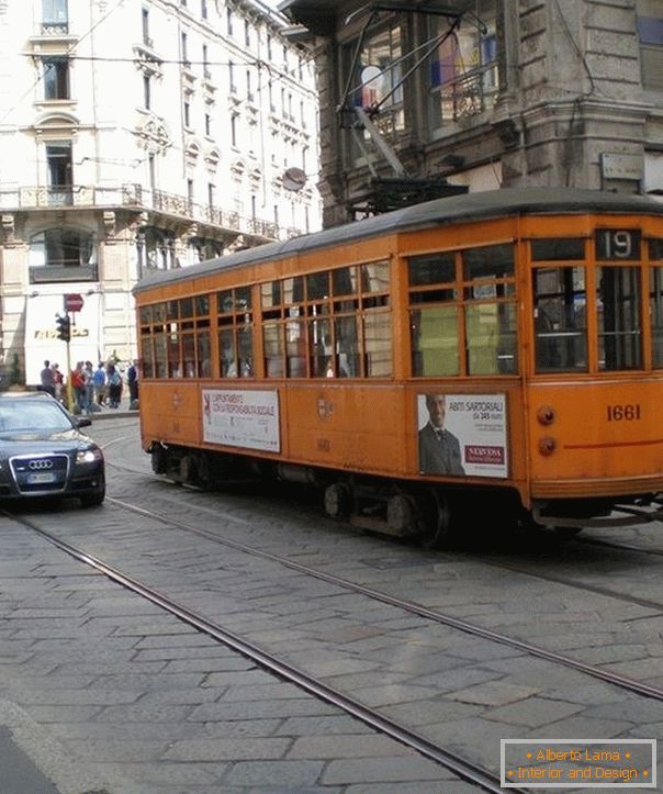 Трамвај во Милано