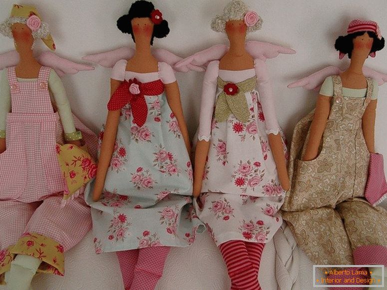Кукли од Тилда
