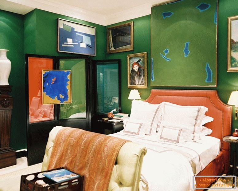 Спална соба внатрешен дизајн во зелени бои