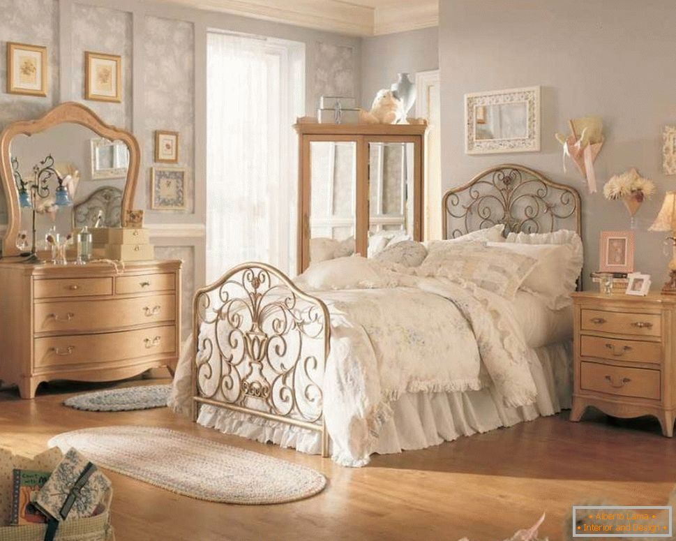 Гроздоберная мебель в спальне