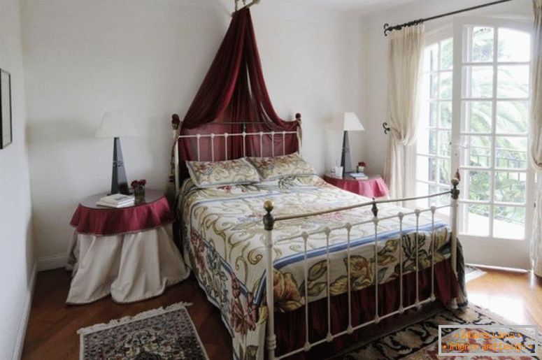 убава традиционална француска земја-дом-слика-на-нова-во-дизајн-2015-спална соба-внатрешна земја