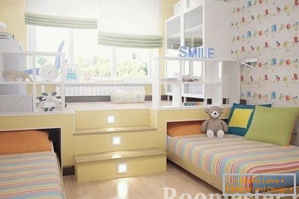 Детска соба за деца од различен пол со подиумот
