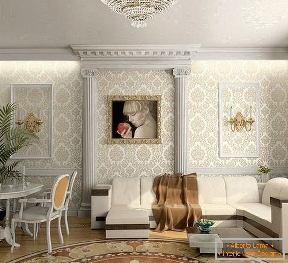 Класичен дизајн на дневната соба во приватна куќа со штуко декорација