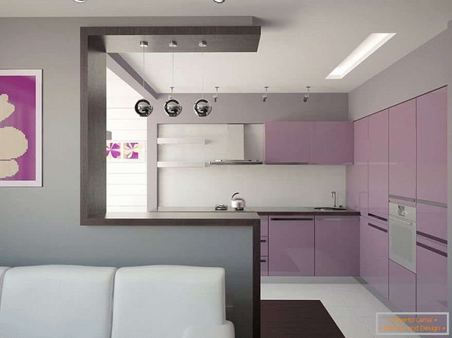 Виолетова мебел во кујната