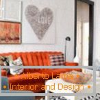 Комбинацијата на портокалова и сина мебел