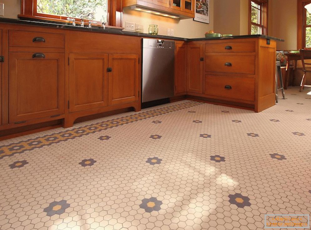 Мозаик подот во кујната