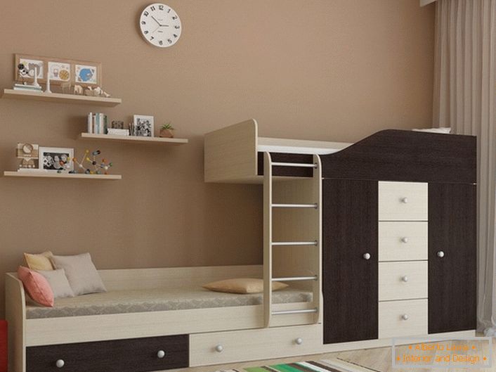 Креативното опремување на детската спална соба Венге ќе се вклопи во внатрешноста на секој стил. 