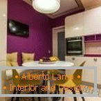 Виолетова жолта кујна со трпезарија
