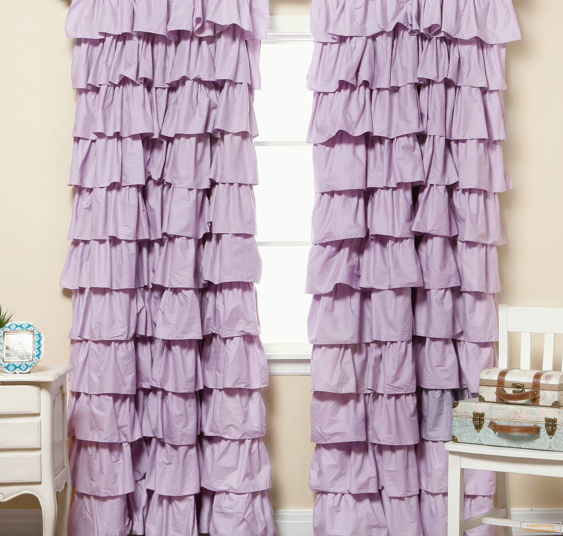 Оригинални пурпурни завеси