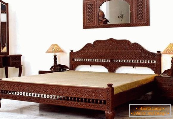 Индискиот резба мебел за спална соба - слика во внатрешноста