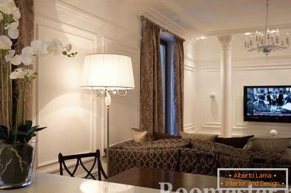 Осветлување на дневната соба во стилот на модерната класика