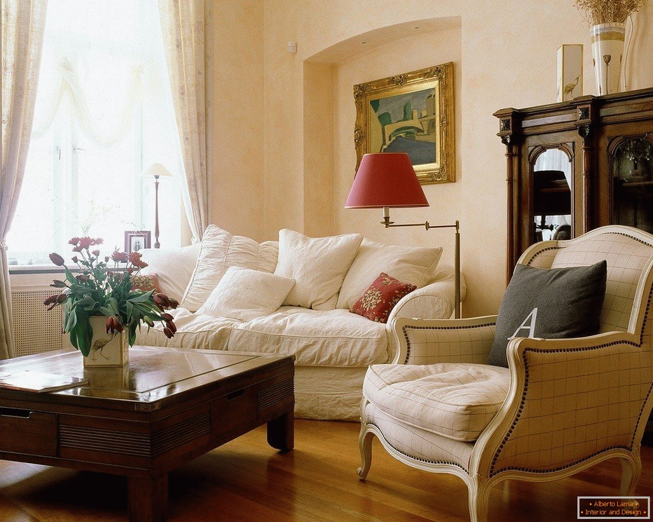 Дневна соба во класичен стил