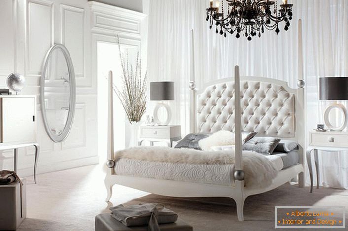 Луксузна, стилна спална соба во стилот на Арт Нову со правилно избрано осветлување. Недоволно вештачко осветлување создава романтичен самрак во собата.
