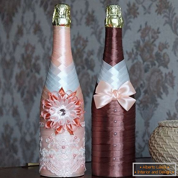 Како да декорирате шише шампањ со свои раце за 8 Март ленти