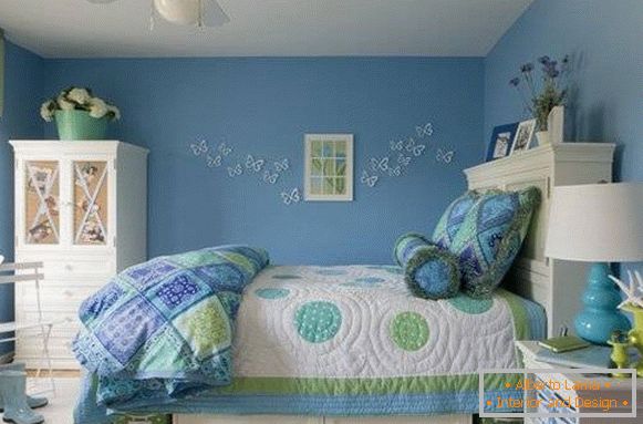 Детска соба во сина боја