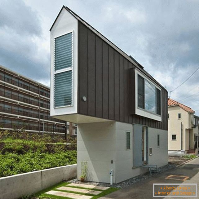 Куќа од чудна форма од Mizuishi архитекти Atelier