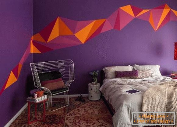 Идеи за сликање ѕидови во стан во пурпурна боја