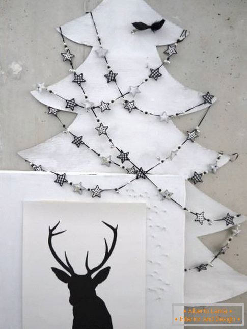 Божиќ-дрво-на-ѕид
