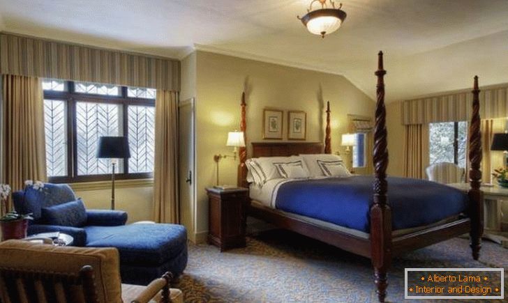 Спална соба во хотелот Ahwahnee