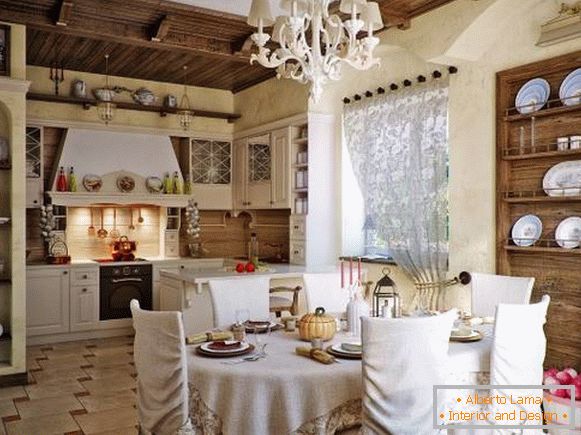 Кујна декорација во стилот на Прованса со светли јадења