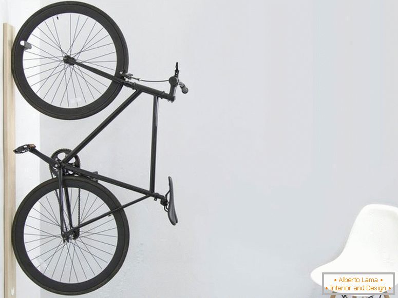 Rack за велосипед во внатрешноста