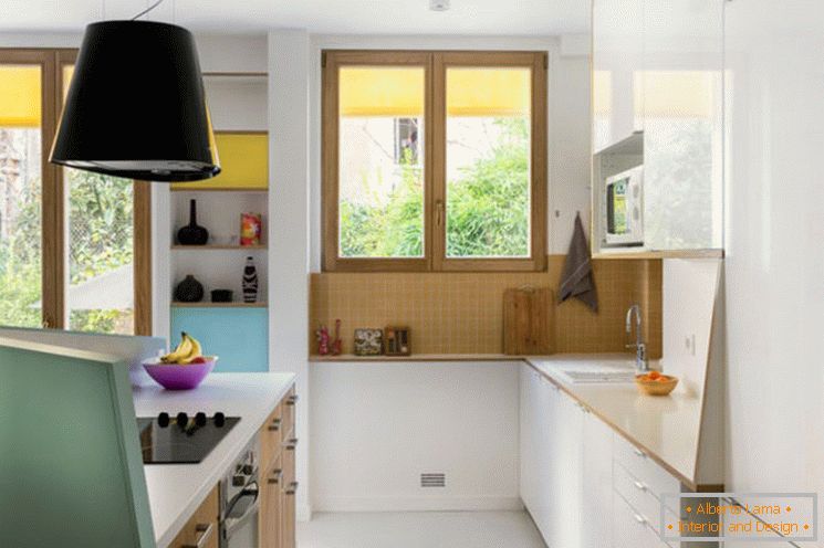 Идејата за кујна внатрешни за мали апартмани од MAEMA архитекти