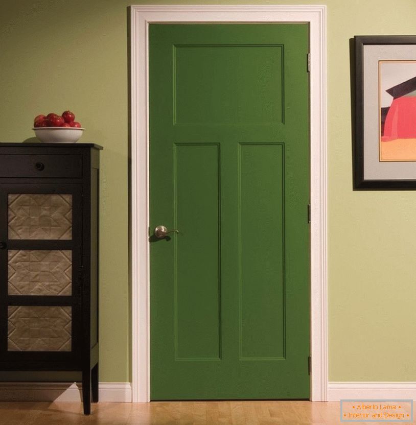 Зелената врата во собата