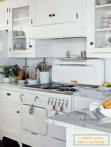 Домашни апарати за кујна во ретро стил