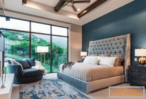 Спална соба дизајн 2017 во трендовски сина боја