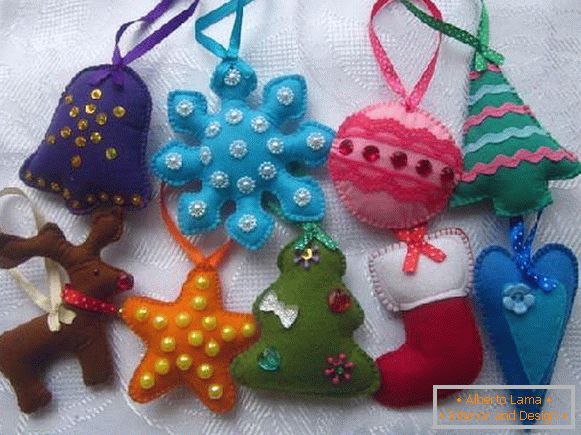 едноставни Новогодишни играчки направени од ткаенина со свои раце, фото 6