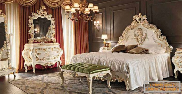 Спална соба во големата куќа на француско добро семејство. 