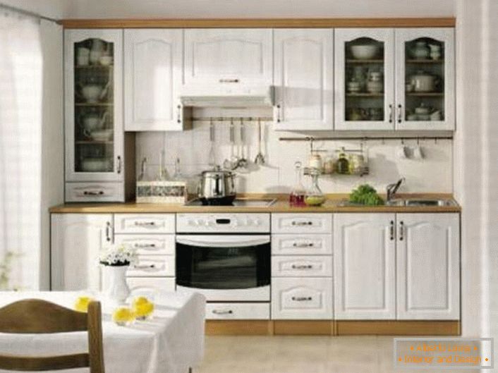Едноставна, скромна кујна дизајн во скандинавски стил е одличен пример за елегантен декорација.