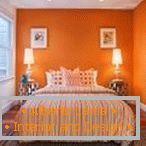 Спалната соба в оранжевых тонах