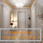 Внатрешноста на дневната соба во класичен стил во светли бои