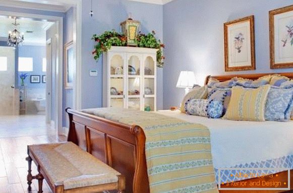 Реновирана спална соба во Прованса стил - најдобрите идеи за декорација и декорација