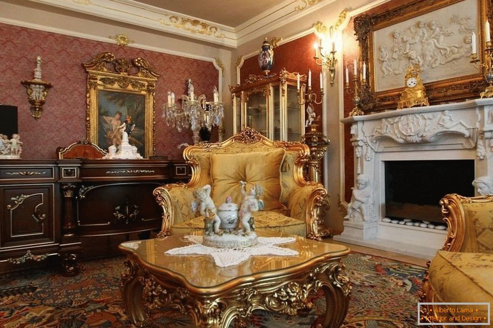 Сала со мебел и декор со златна боја