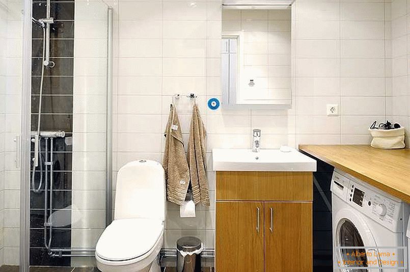 Внатрешноста на бања во стан во Стокхолм