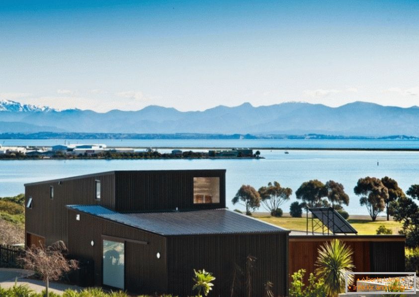 Куќа за гости на брегот на Нов Зеланд