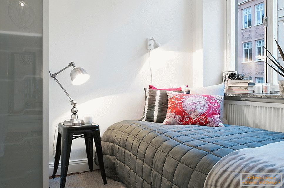 Спална соба внатрешни работи во скандинавски стил на дизајн