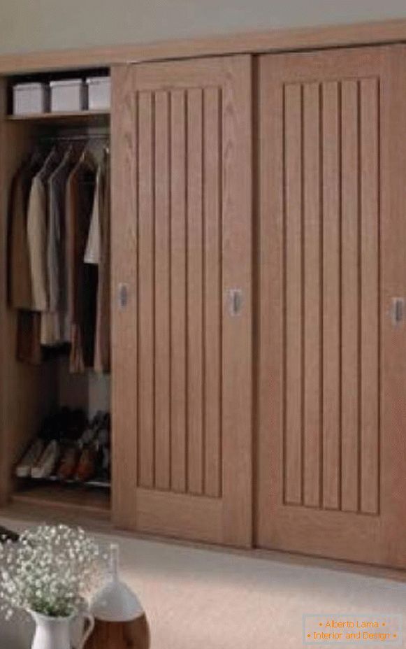 вградени гардероби во ходникот слика, фото 24