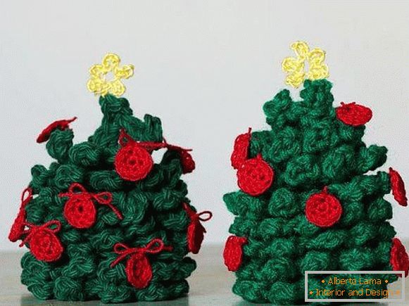 Плетени новогодишни елки