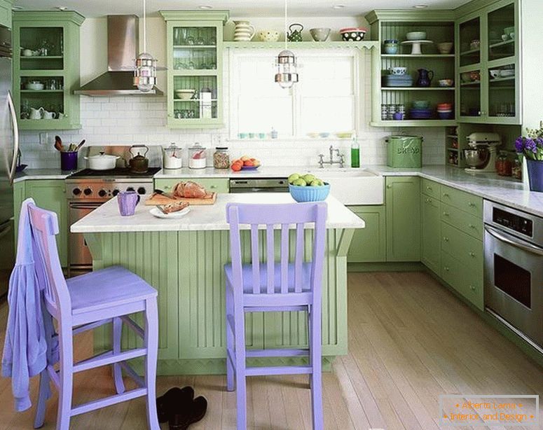 Комбинацијата на зелена и виолетова во кујната