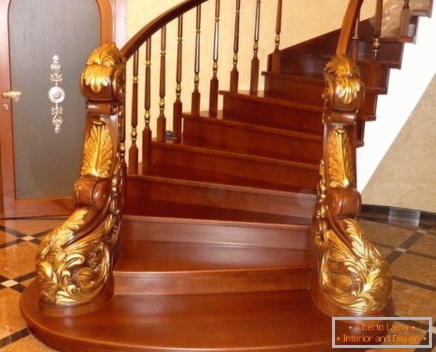 Златни правила на сопственикот на дрвена скалила