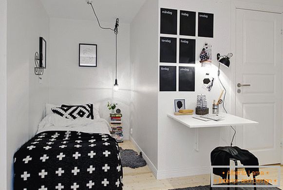 Стилски мала спална соба во црно-бели бои