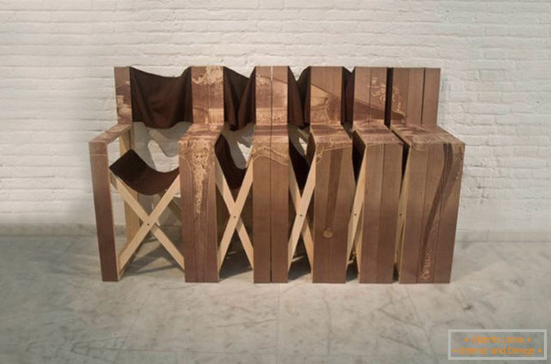 Клупа направена од преклопни столови