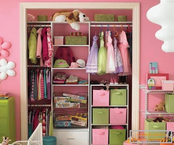 Систем за гардероба за деца