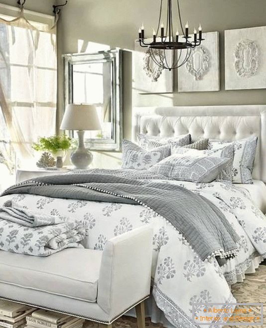 Луксузна спална соба во неутрални бои
